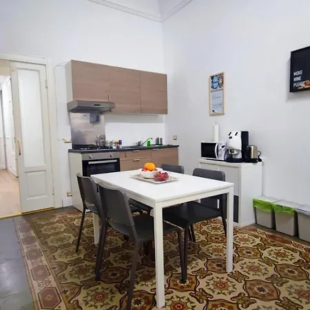 Apartment Duhome In The Heart Of Catania