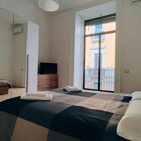 Apartment Duhome In The Heart Of Catania